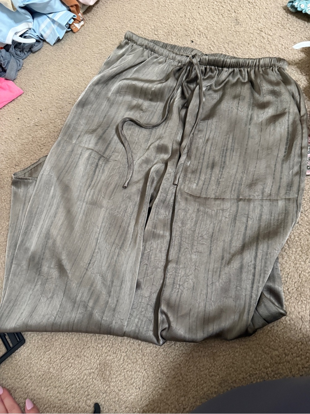 PLT Wide Leg Satin Pants US10 - Picture 5 of 5